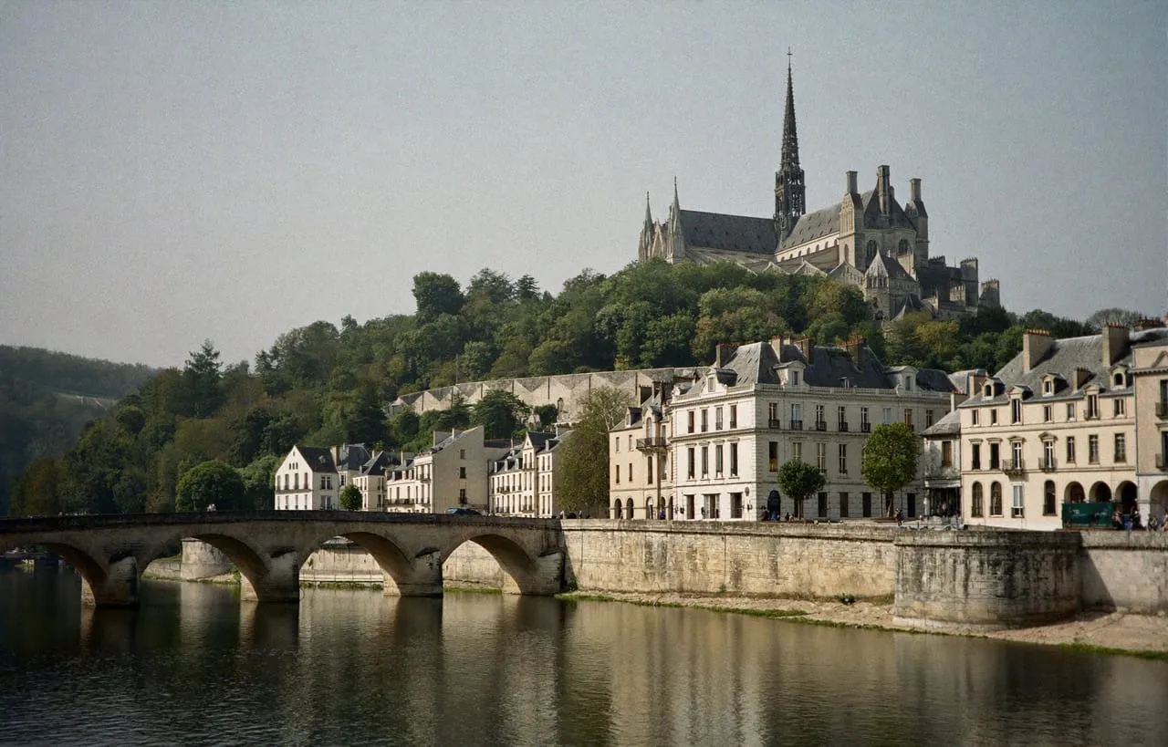 Blois sur les bords de Loire, son château royal et sa cathédrale